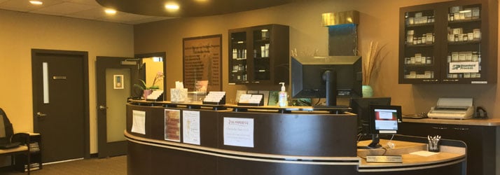 Chiropractic Burien WA Front Desk Hero Chiropractic Burien WA Front Desk Hero
